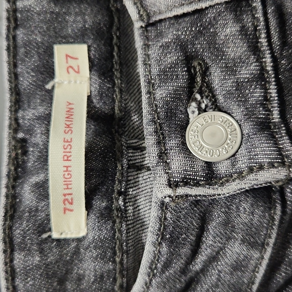 Levi's jeans - Picture 2 of 5